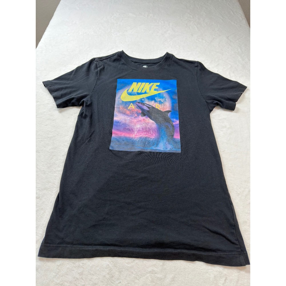 Nike Graphic T-Shirt Mens Small Black Orca Whale Moon DN5196-010 Excellent